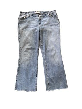 Levi’s 580 Bootcut Jeans Women Size 20W Light Wash Raw Hem Distressed Stretch